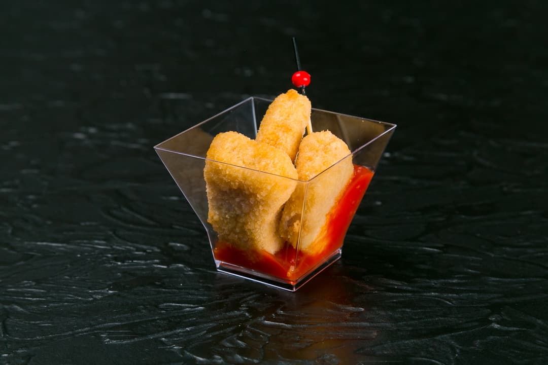 Наггетсы в пагоде с кетчупом 5 шт.