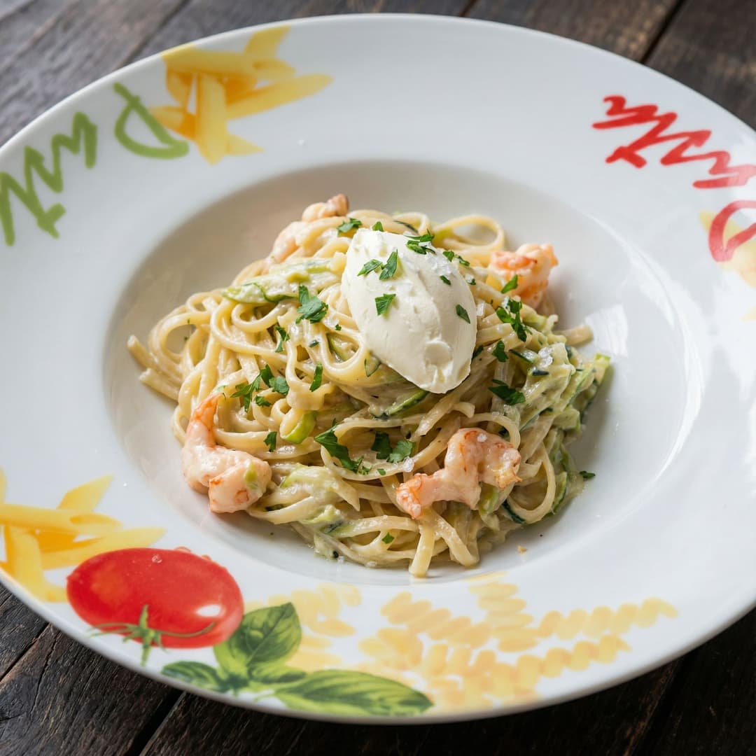 Лингвини с цуккини, креветками и маскарпоне