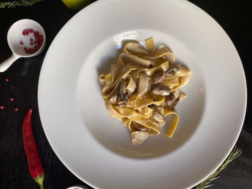 Паппарделле с белыми грибами