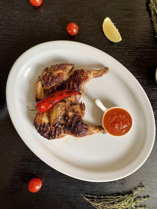 Фермерский цыпленок-гриль с соусом пири-пири