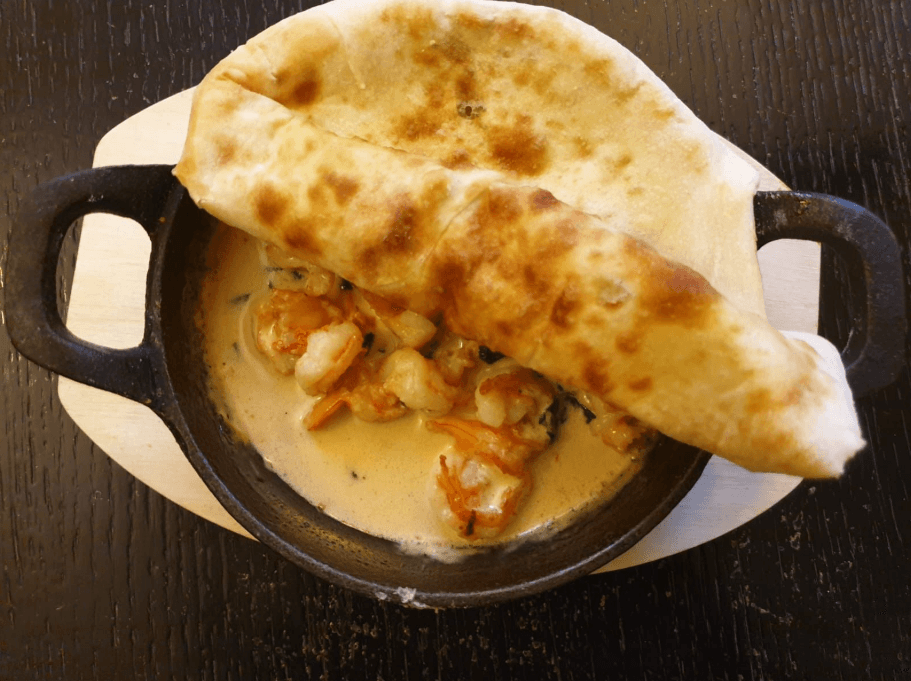 Креветки фламбе в лисочном соусе